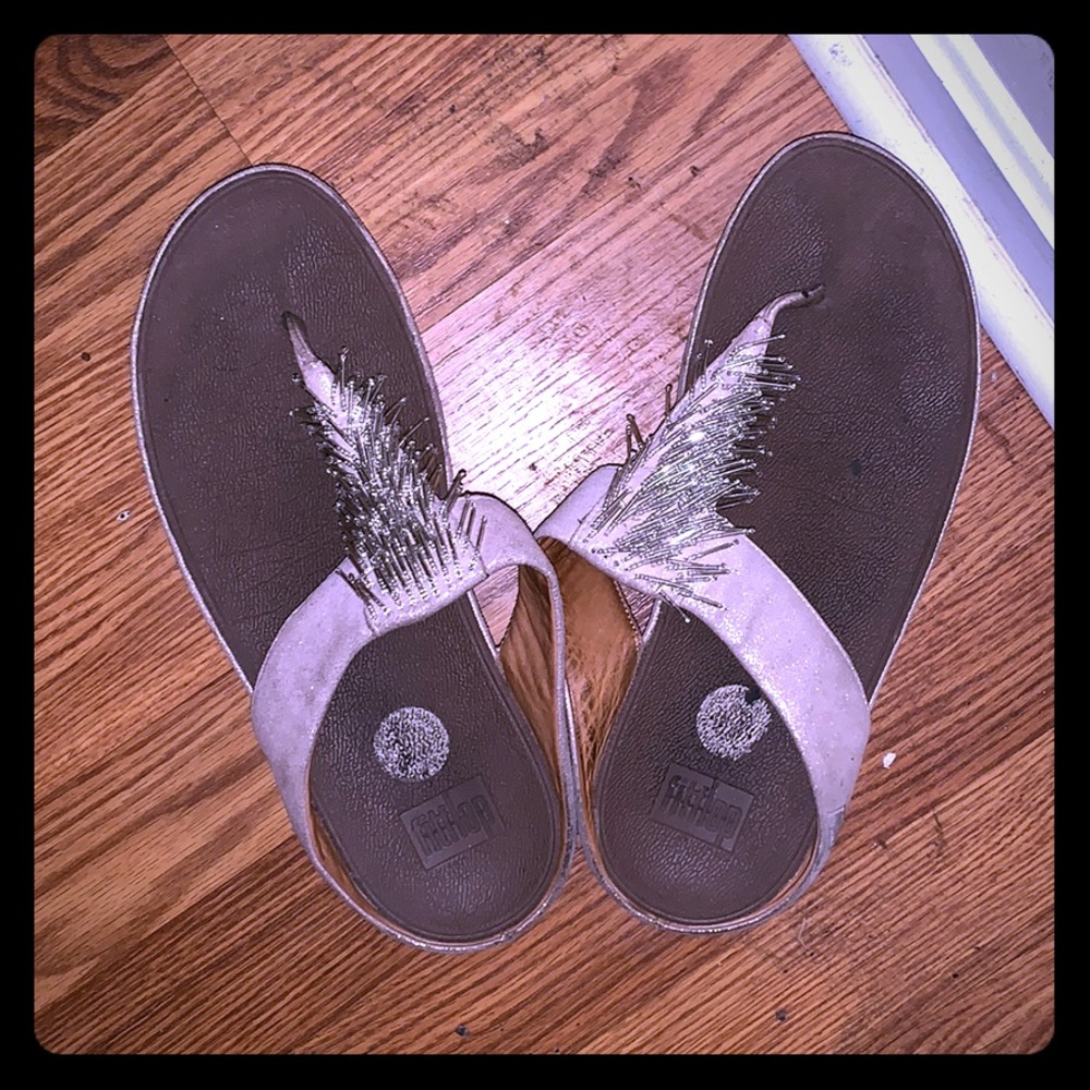 Fit Flop Shiney Mettaliic Flip Flops Silver SZ 10